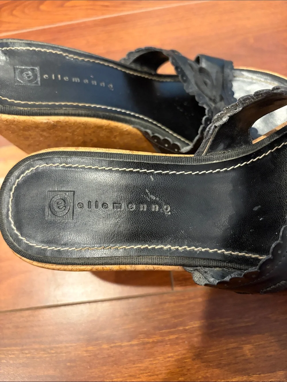 ellemenno Black Knotted Scalloped Cork Wedge Slides - Picture 3 of 10